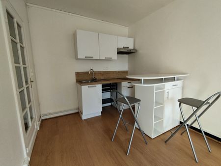 À LOUER – Studio NON MEUBLÉ de 21 m², Rue d’Isly, LILLE-VAUBAN réf 841-17.1 - Photo 2