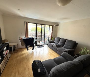 LARGE 3 BEDROOM UNIT - Photo 1