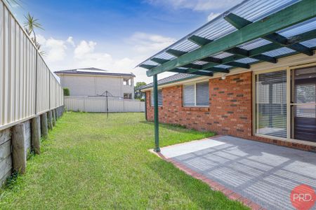 1 Pyalla Avenue, Aberglasslyn NSW 2320 - House For Rent | Domain - Photo 5