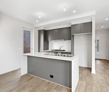 Grand Family Home in a Perfect Location - Photo 5
