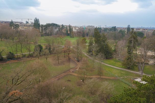 Beautiful penthouse with terrace and 180-degree unobstructed view - Photo 1