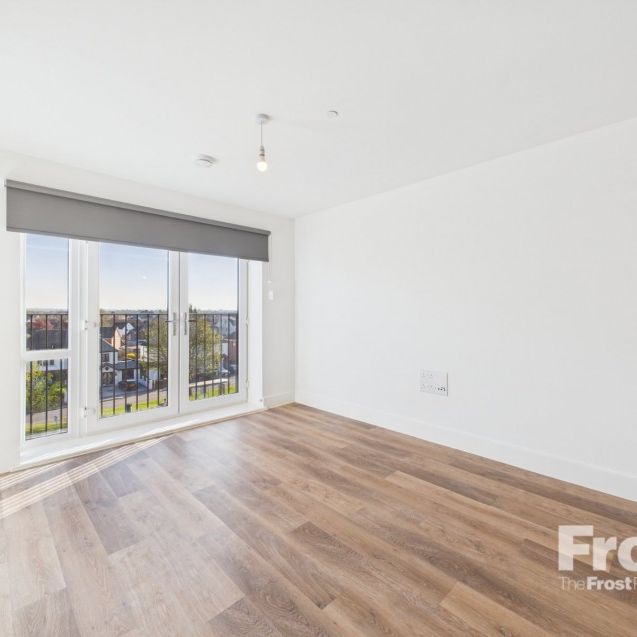 Bath Road, Slough, Berkshire,SL1 - Photo 1