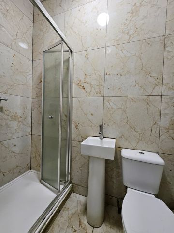 Studio Flat, Conway Road, LU4 - Photo 5