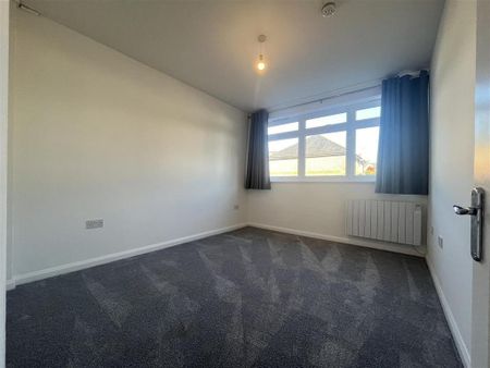 3 bedroom apartment to rent - Photo 5