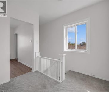 7 MAITLAND Street Unit# UPPER, Thorold, Ontario, L2V3A4 - Photo 2