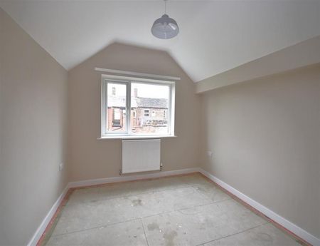 2 Bedroom Terraced To Let - Photo 4