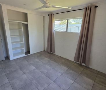 Modern & Low-Maintenance Duplex - Photo 5