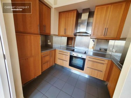 Location Appartement 3 pièces 93m² LILLE 59000 - Photo 4