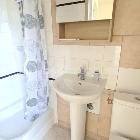 Appartement de 27,57 m² à Nimes - Photo 4