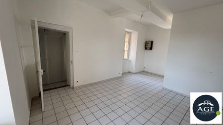 Location Appartement 3 pièces 40m² EPERNON 28230 - Photo 2