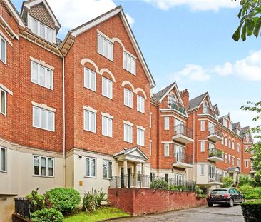 A fantastic modern two bedroom apartment with off-street parking. - Photo 1