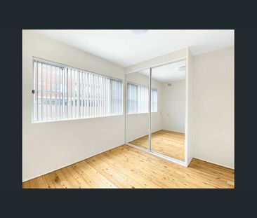 2 Bedroom Apartment - Photo 2