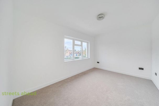 3 bedroom apartment to rent - Photo 1