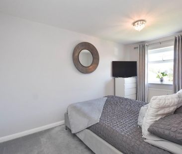 3 bed House - Semi-Detached for Rent - Photo 5