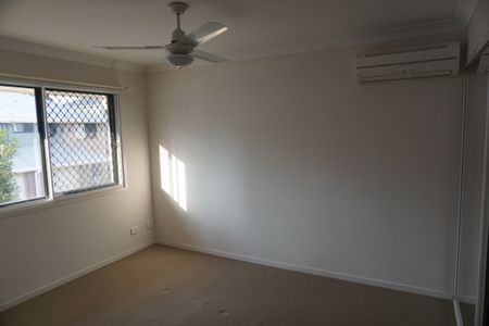 Fantastic Modern Home!!!! - Photo 3