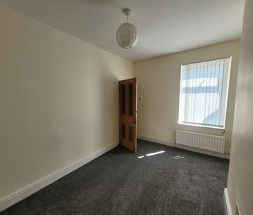 3 Bed Terraced House, Grange Street, M6 - Photo 3