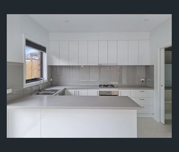 Near New Townhouse - Photo 2