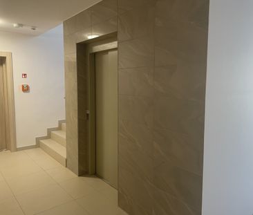 Tenisowa, 2 pokojowe na 1 piętrze z windą - Photo 1