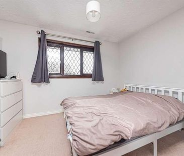 All Saints Close, Wokingham, RG40 - Photo 6