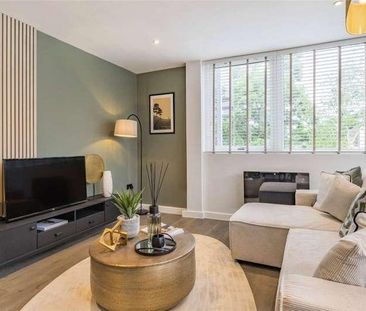 West Byfleet, Surrey, KT14 - Photo 1