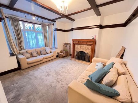 4 bedroom semi-detached house to rent - Photo 5