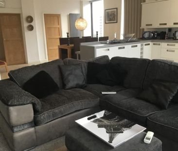 2 bedroom apartment to rent - Photo 4