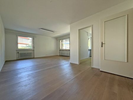 Erstvermietung nach Sanierung! 2.5-Zimmerwohnung in Muttenz - Photo 4