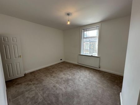 Towneley Street, Burnley - Photo 2