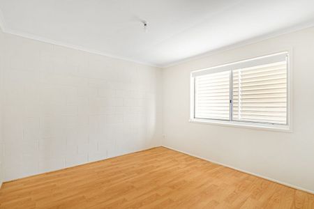 2 Bedroom Unit in Convenient Location - Photo 2