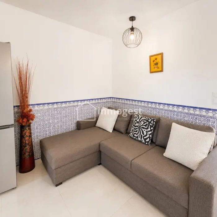 Estudio en alquiler en Carrer de Torroella de Montgrí - Foto 1