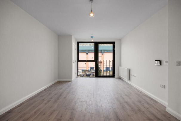 One Bedroom Apartment, 1 Kings Hall Road, BT9, Belfast - Photo 1