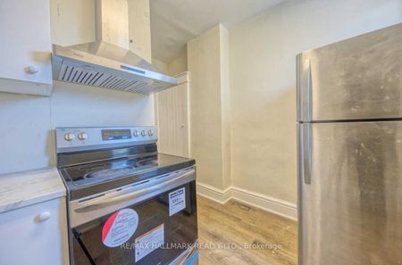 For Lease - 46 Springhurst Avenue Unit# Upper, Toronto, Ontario - Photo 2