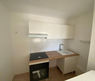 Location Appartement 2 pièces 36m² FREJUS 83600 - Photo 4
