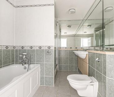 7 bedroom detached house to rent - Photo 2