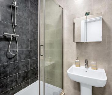1 bedroom in a house share to rent - Photo 5