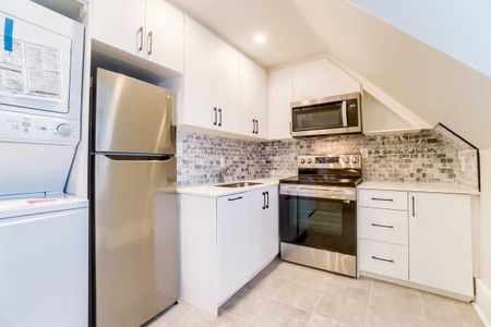 For Lease - 31 Tyndall Avenue Unit# 301, Toronto, Ontario - Photo 5