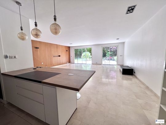 Duplex 6 pièces avec jardin privatif + 2 parkings + cave - Photo 1