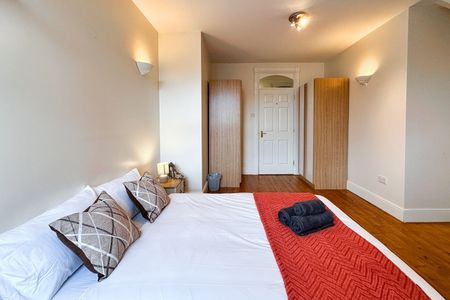 2 Bed Flat, Carlton Road, M16 - Photo 4