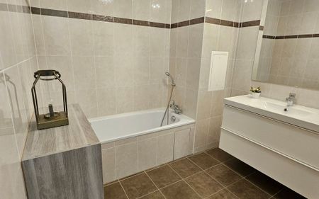 Appartement à louer 2 pièces • 43,18 m2 Aulnay-sous-Bois - Photo 2