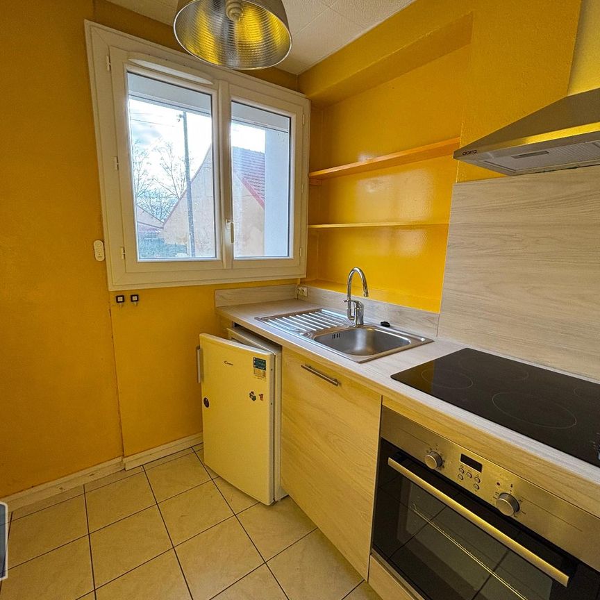 Location Appartement 1 pièce 36m² CHATEAUROUX 36000 - Photo 1
