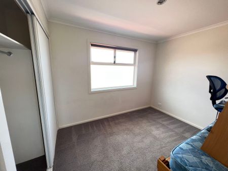 2 / 16 Charlotte Barton Street, Franklin - Photo 2