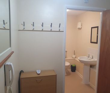 2 Bed Flat, Brook Court, NG7 - Photo 6