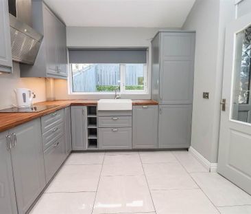 8 Cairnsmore Walk, Dundonald, Belfast, BT16 2SD - Photo 6