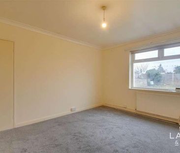 Little Clacton Road, CO16 - Photo 1