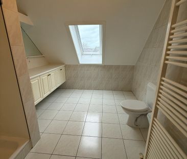 Zeer ruim en lichtrijk appartement met 3 slpks in Westerlo. - Photo 2