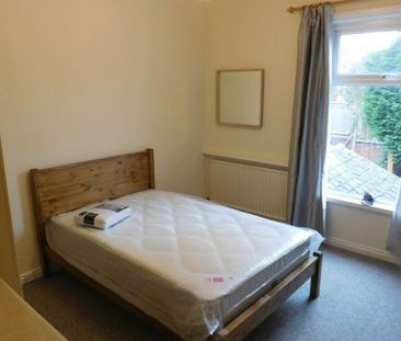 3 bedroom terraced house to rent - Photo 6