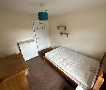6 bedroom flat to rent - Photo 3