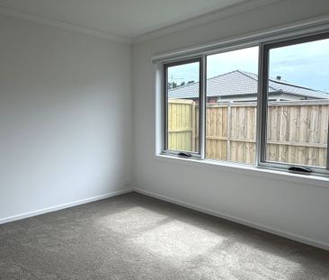 FOUR BEDROOM, TWO LIVING, BRAND NEW FAMILY HOME WITH BONUS SIDE STO... - Photo 6