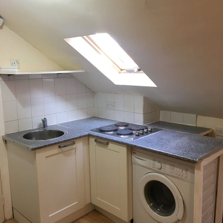Studio Flat, Woodlands Road, IG1 - Photo 1