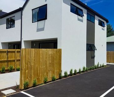 Nearly new 2 bedroom townhouse - Photo 1